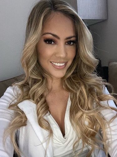 fiu0HOtTT_mid_747bc41a-c749-468e-8fc6-058878f66742.jpg